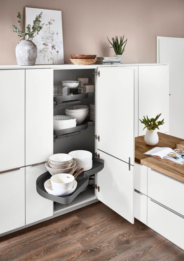 Meubles d'angle de cuisine
Armoire d'angle de cuisine.