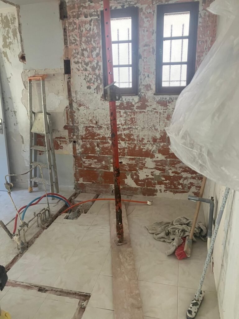 Cuisine sur mesure à Narbonne – avant rénovation
Cuisine sur mesure à Narbonne – conception 3D
Cuisine sur mesure à Narbonne – après travaux
