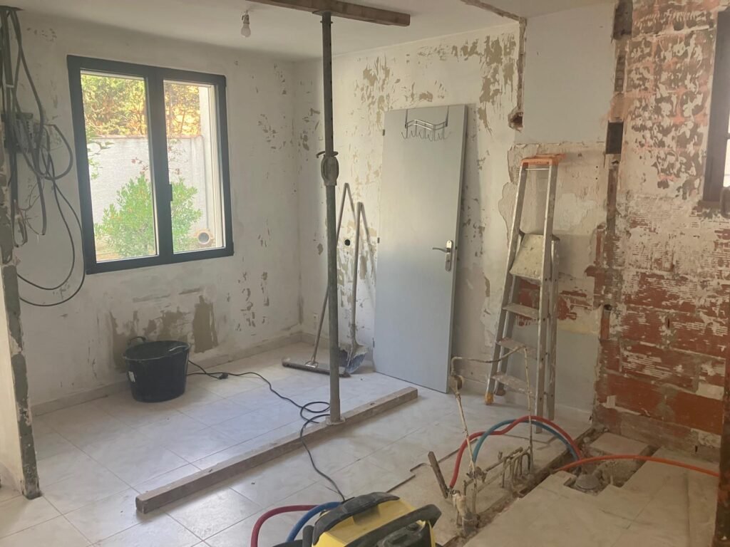 Cuisine sur mesure à Narbonne – avant rénovation
Cuisine sur mesure à Narbonne – conception 3D
Cuisine sur mesure à Narbonne – après travaux
