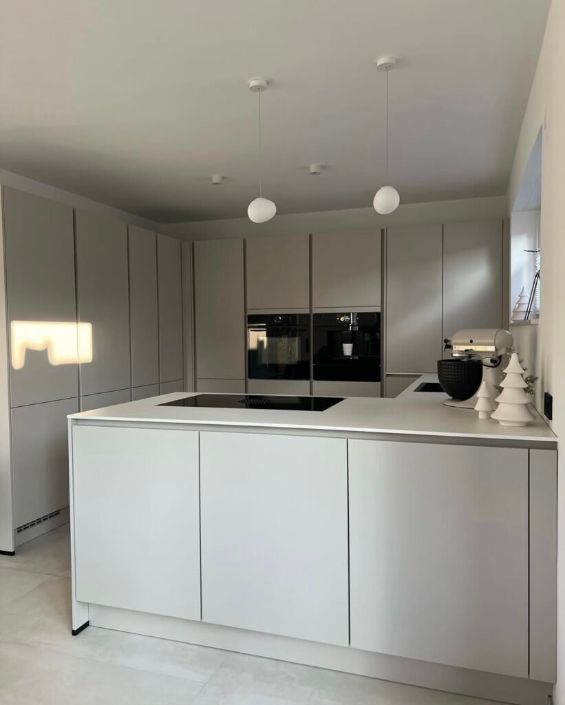 Cuisine sur mesure à Narbonne conçue selon la luminosité intérieure