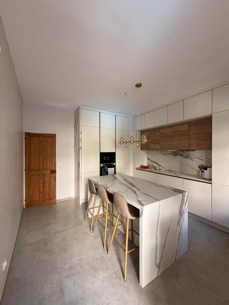 conception de cuisines sur mesure à domicile.
cuisiniste indépendant à Narbonne